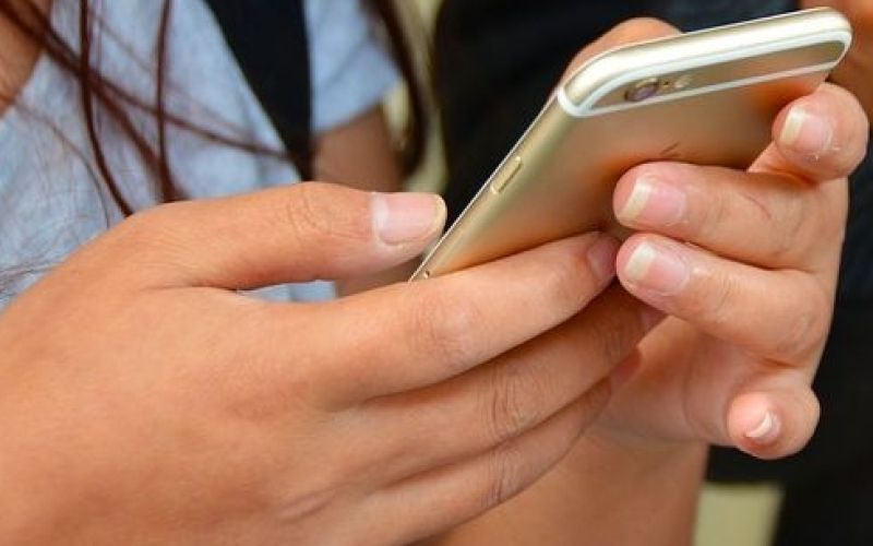 telefon sms.jpg