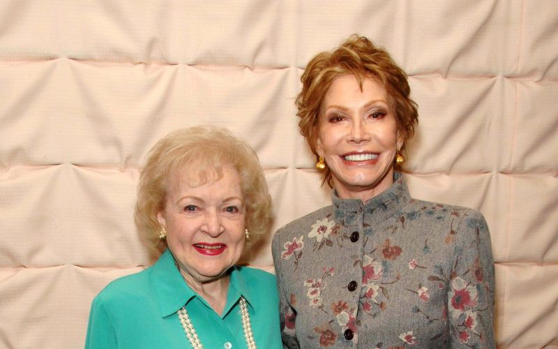 Betty White, Mary Tyler Moore.jpg
