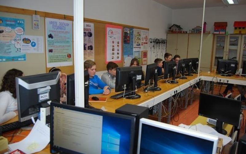 ov_belokranjskega_odreda_semic.jpg