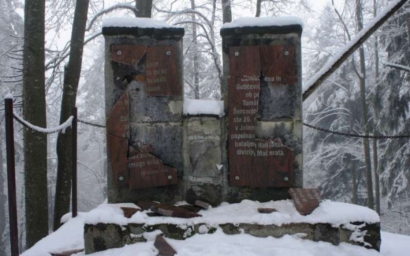 spomenik nob, jelenov žleb.jpg