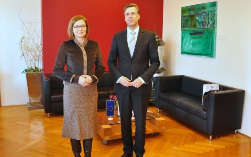 obisk_madzarske_veleposlanice__002.jpg