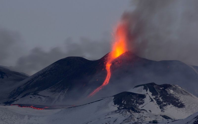 ognjenik vulkan etna