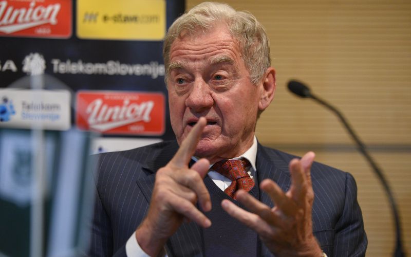 milan mandaric tik.JPG