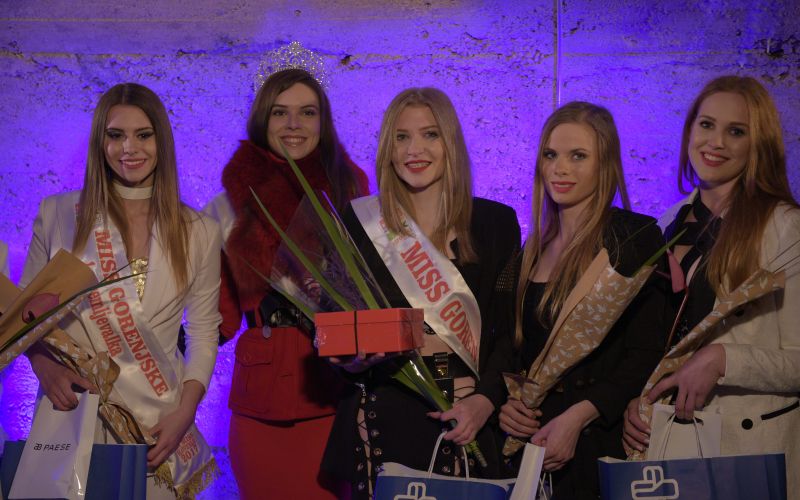 Miss Slovenije za miss sveta 2016 Maja Taradi in Miss Gorenjske za Miss Slovenije 2017 Maja Zupan