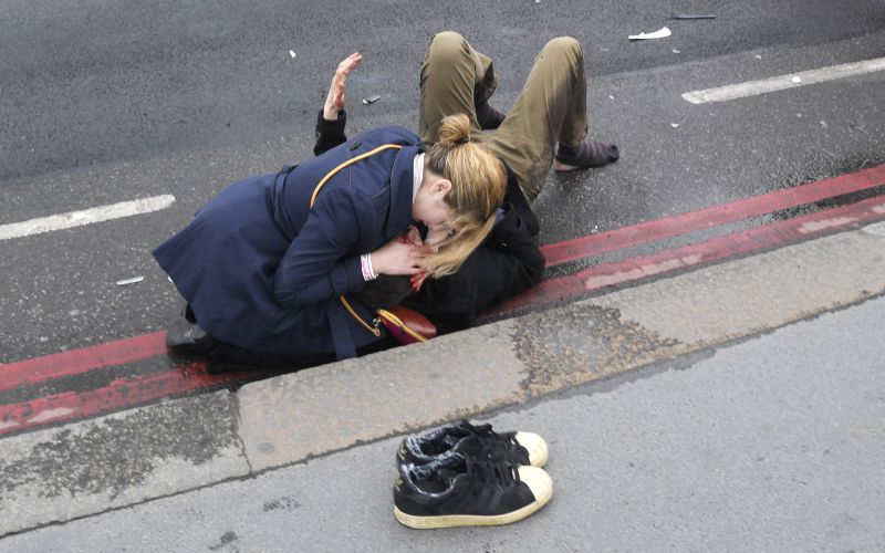 london_napad_most.jpg