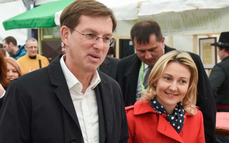 Mojca Stropnik in Miro Cerar - 1