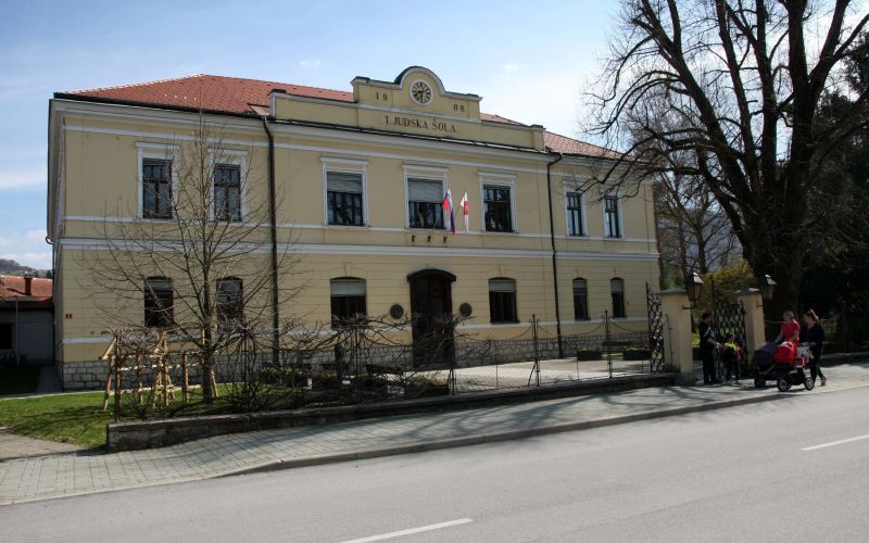 os_kostanjevica_01.jpg