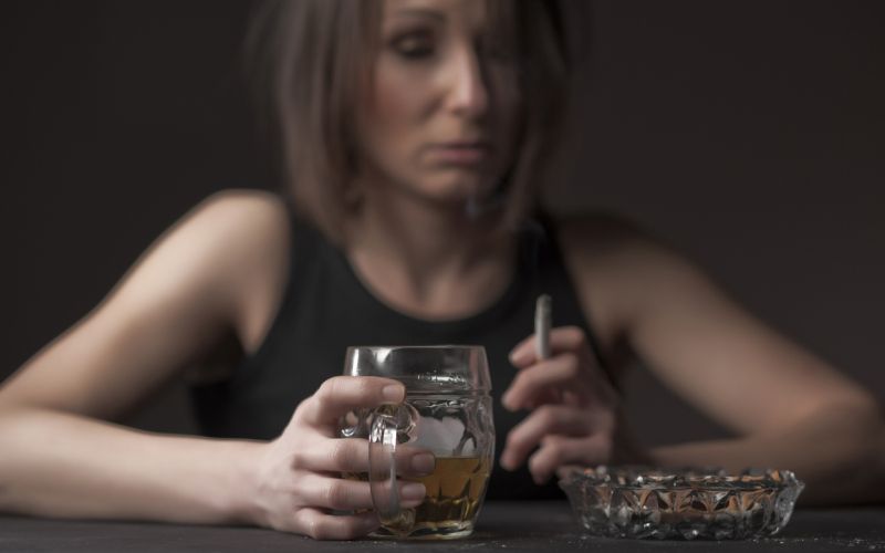 depresija alkohol cigareta žalost zloraba