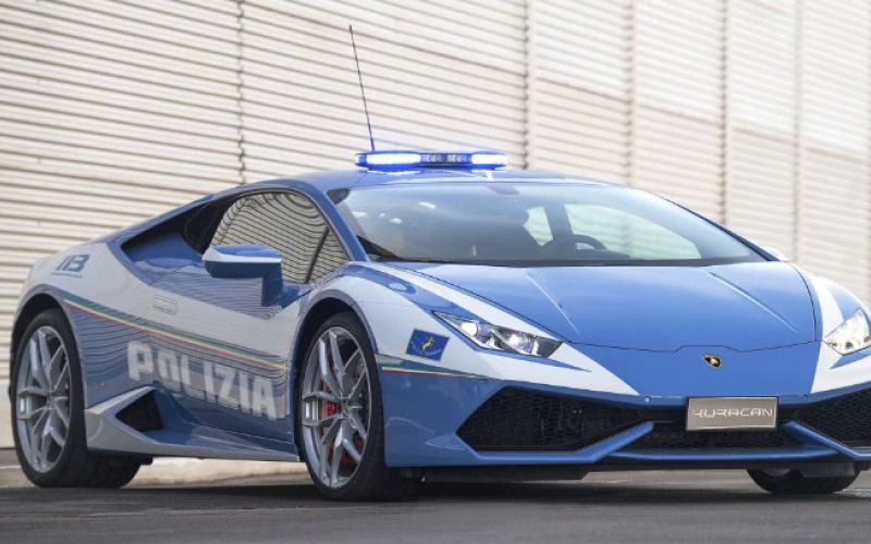 lamborghini huracan.jpg