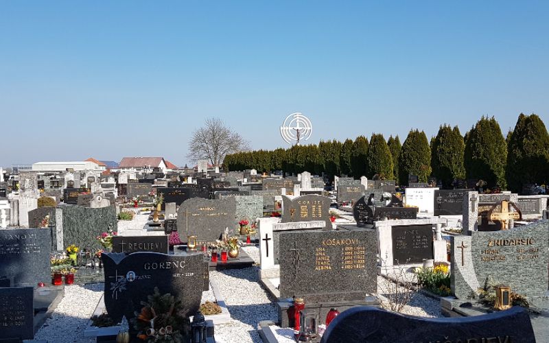 sentjernej, pokopališče