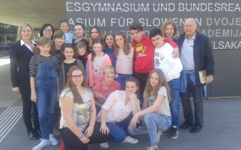 _zpred_gimnazijo_v_celovcu.jpg