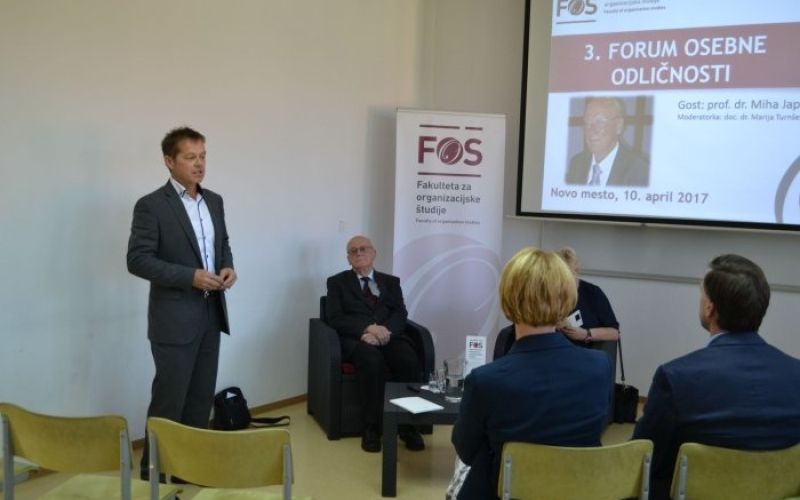 forum01.jpg