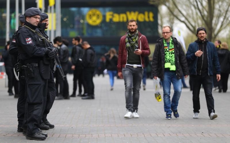 Dortmund, nemška policija, navijači, nogometni klub, Borrussia Dortmund (BVB)