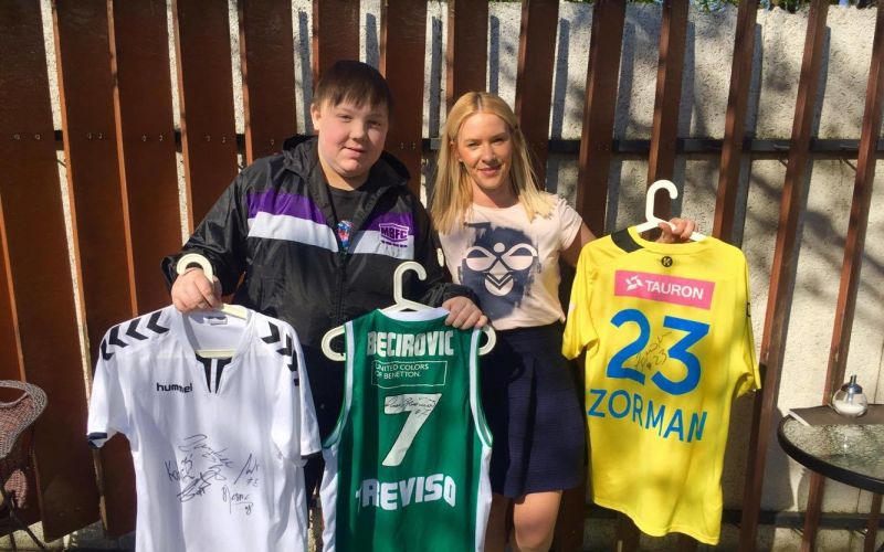 Rok Črnic, Beba Ščap, dobrodelnost, dražba