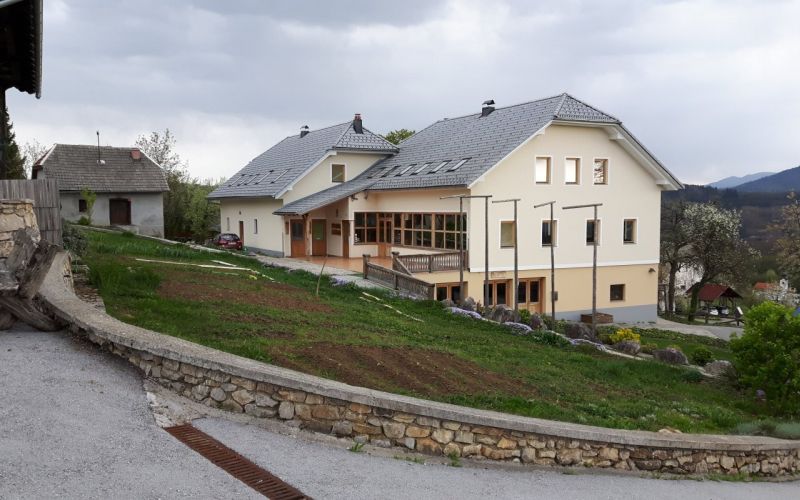 kmetija_vesela_vas.jpg