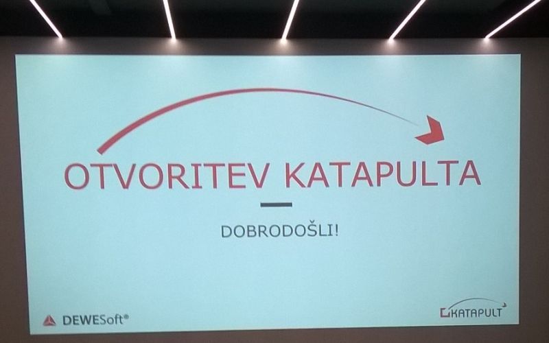 Katapult odprtje.jpg