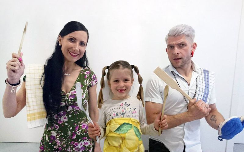 JUTRO KAJA ANITA KLEMEN.jpg