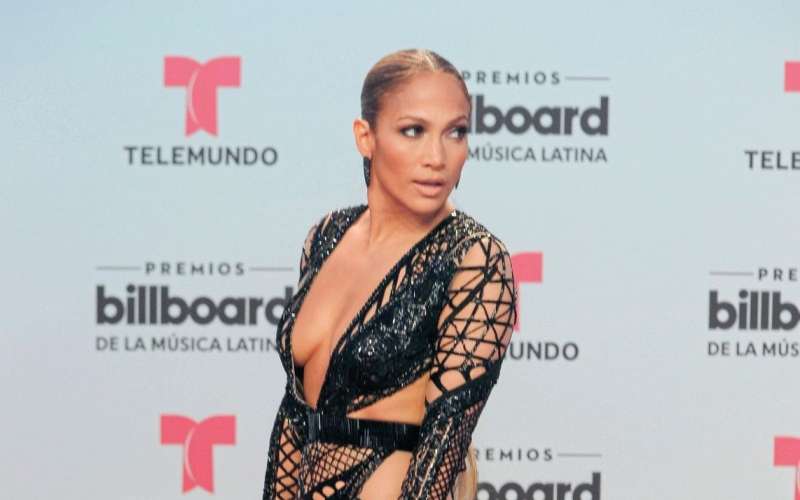 jenifer lopez.jpg