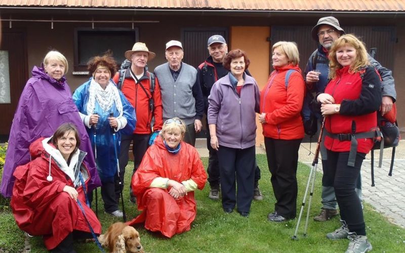 Pisano skupino pohodnikov so sestavljali tudi: notarka, rudar, vinogradnik in vodja knjižnice.