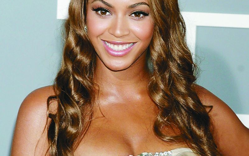 beyonce 12_2_100.jpg