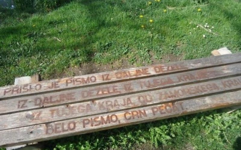 klop, župančičevo nabrežje.jpg