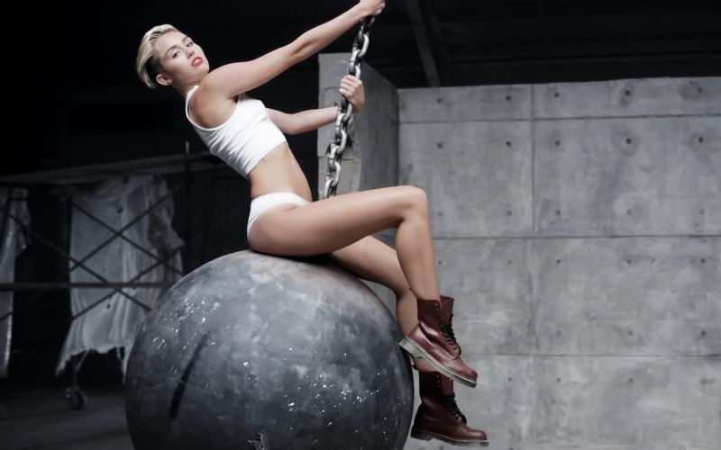 miley cyrus wrecking.jpg