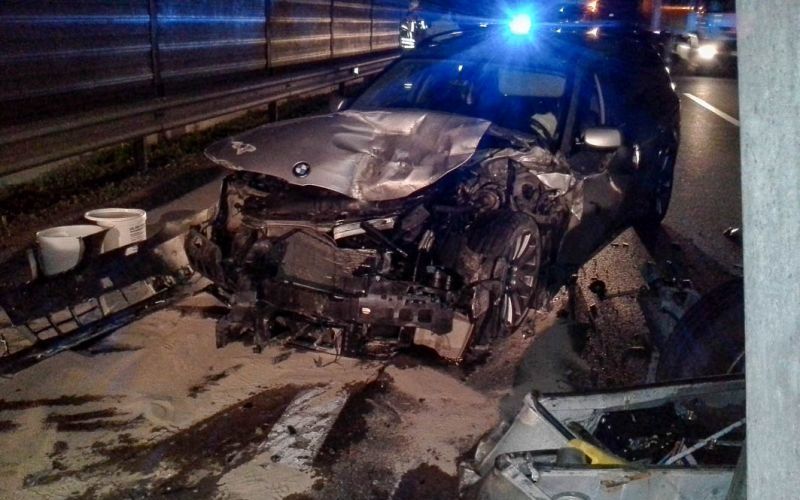 kompolje, bmw, vožnja v napačno smer.jpg