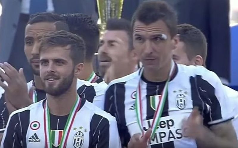 pjanic mandzukic.jpg