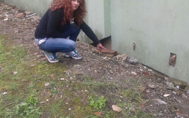 Tako najditeljica, kot ostali prebivalci soseske, so še vedno šokirani nad dogodkom.
