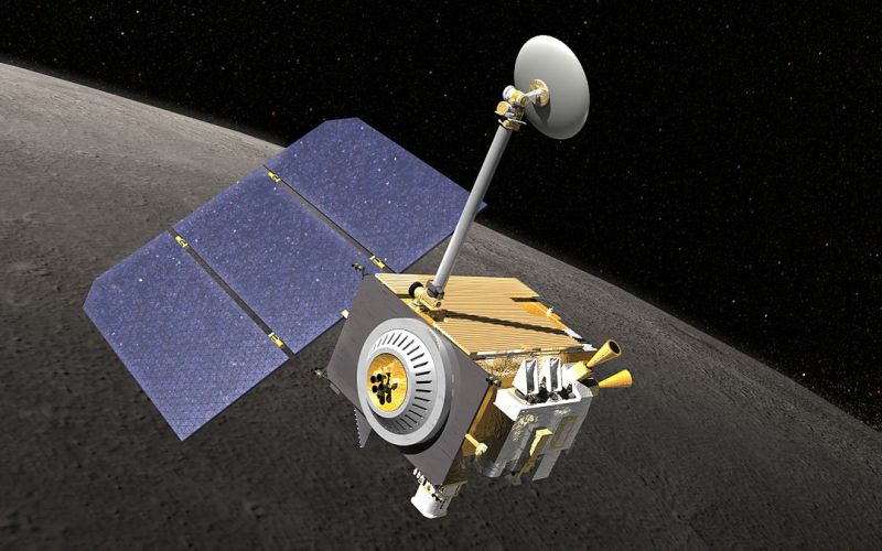 Lunar Reconnaissance Orbiter, lunarni izvidniski satelit, nasa.jpg