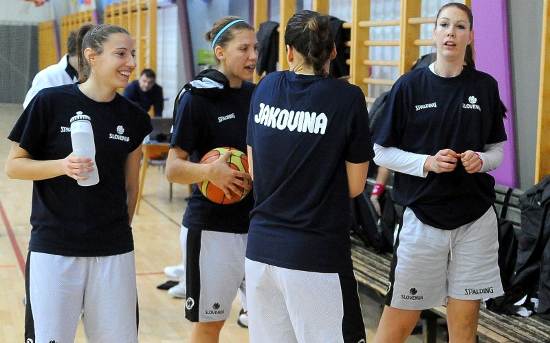 kosarka zenska reprezentanca-trening ap.JPG