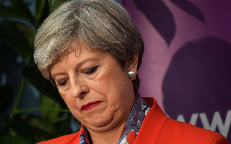 Theresa May poraz