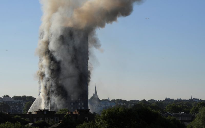 Grenfell Tower, stolpnica, london, pozar