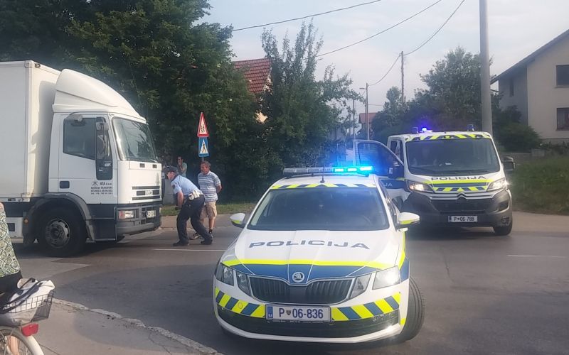 policija, cesta na vevce, peska, prometna nesreca