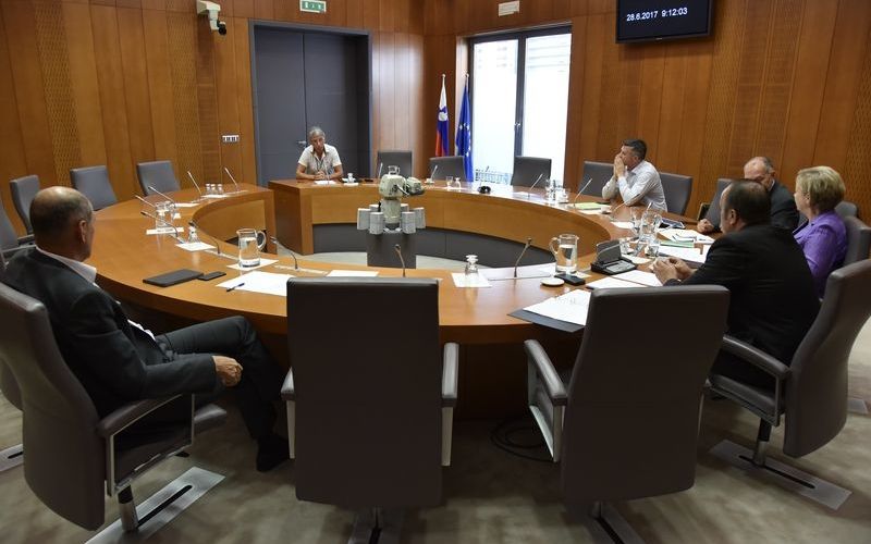 stare-jansa-dz-knovs_bobo.jpg