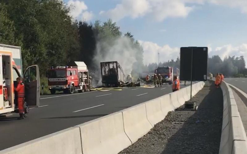 avtobus, avtocesta A9, Bavarska, prometna nesreča, požar
