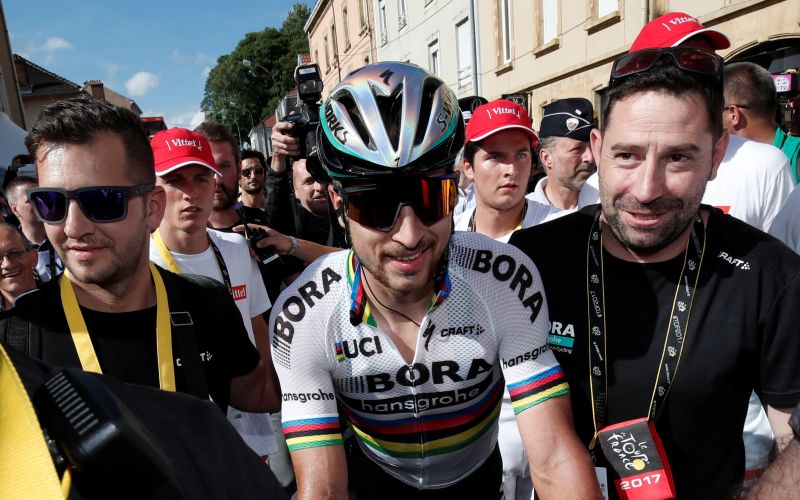 sagan re.jpg