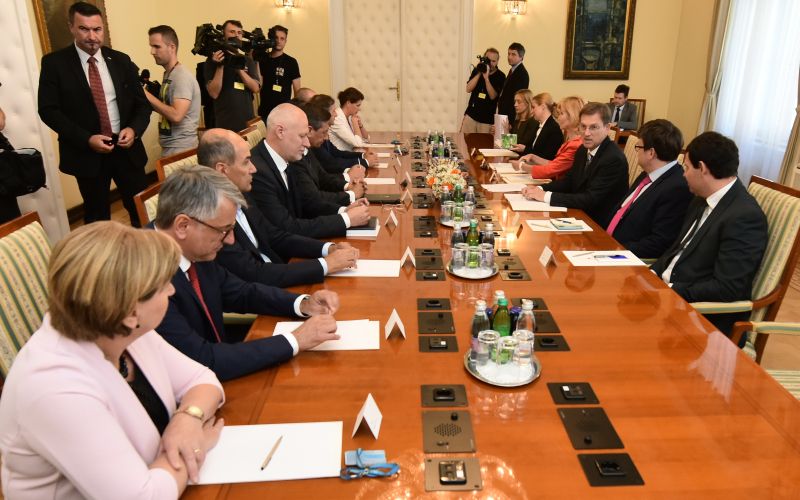 vlada, stranke, politični vrh, Miro Cerar