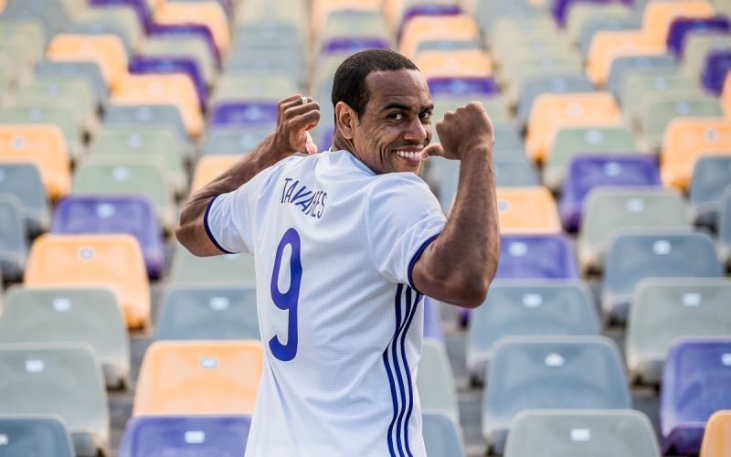 NK Maribor je skupaj z dolgoletnim sponzorjem adidasom razkril nove nogometne drese.jpg