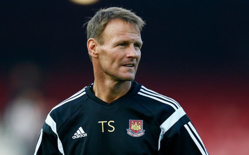 Teddy-Sheringham-West-Ham_3305493.jpg