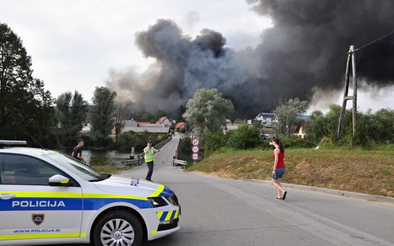 pozar, zalog, novo mesto