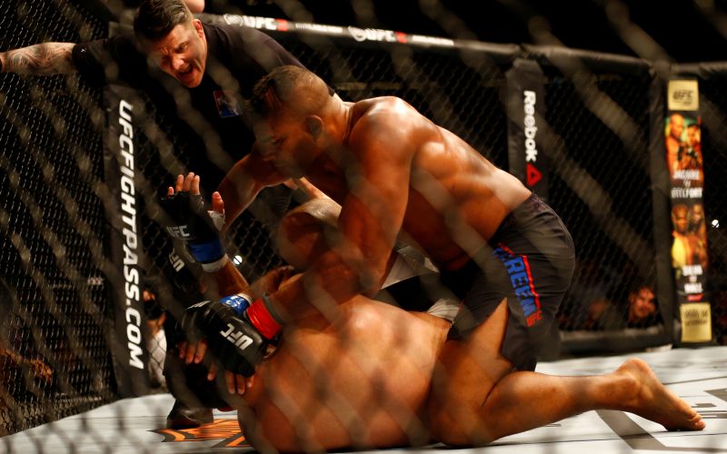 mma r.jpg