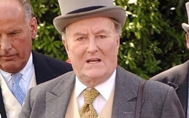 Robert Hardy