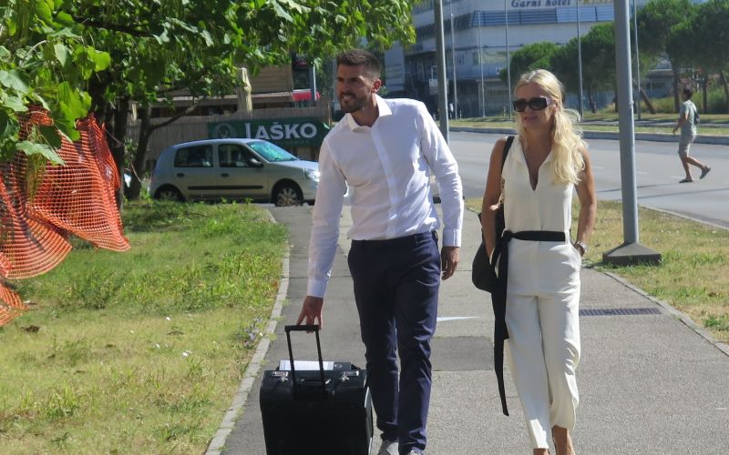 Ivica Guberac in odvetnica Monika Mavsar