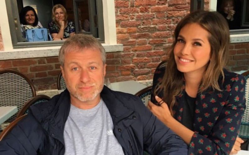 Roman Abramovič, Darja Žukova.png