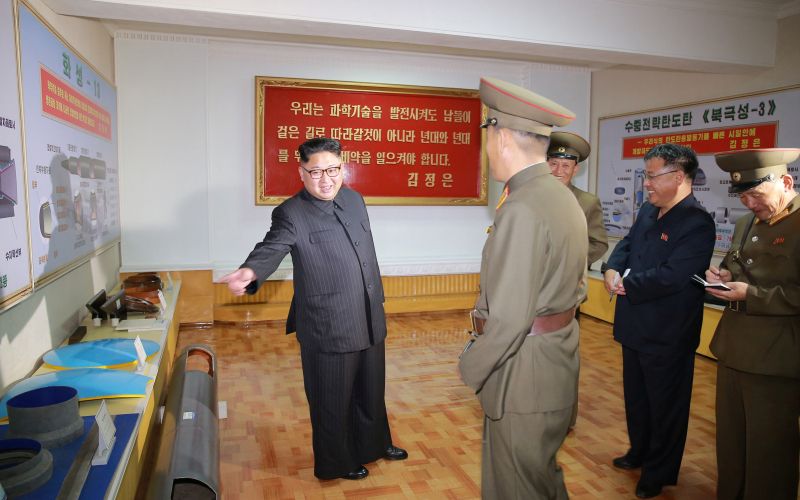 raketa, hwasong, kim džong un.jpg