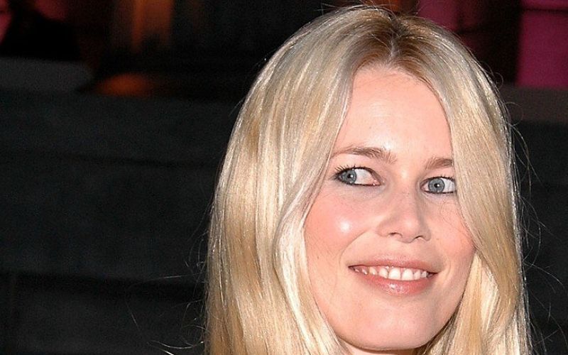 claudia schiffer 2005.jpg