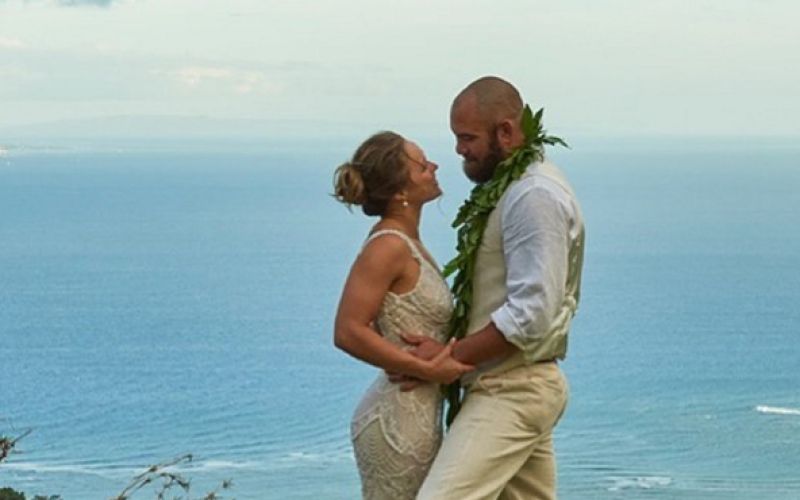 Ronda Rousey, Travis Browne.png