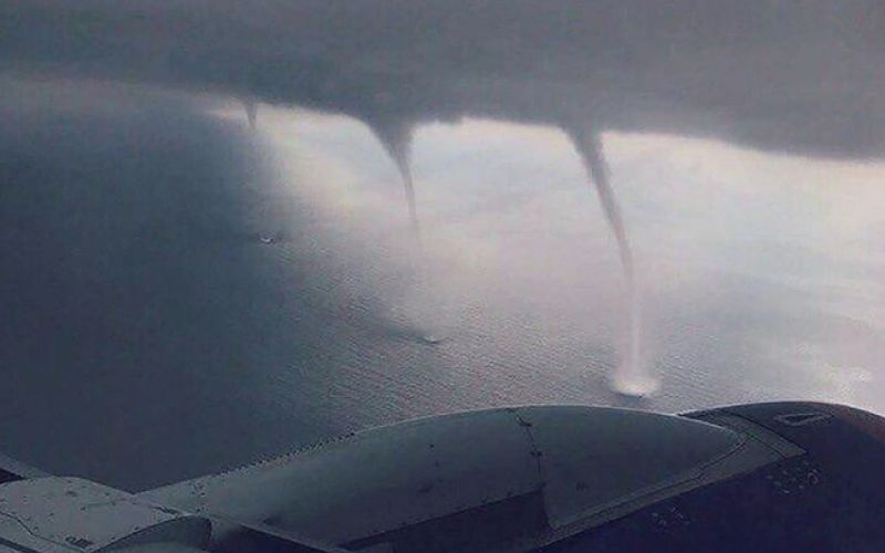 letalo, tornado, neurje, Soči, Črno morje