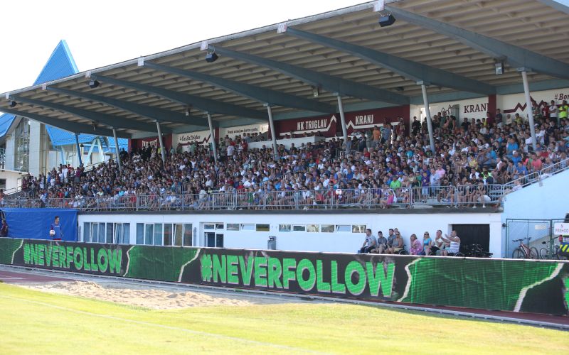 kranj tribuna dw.jpg